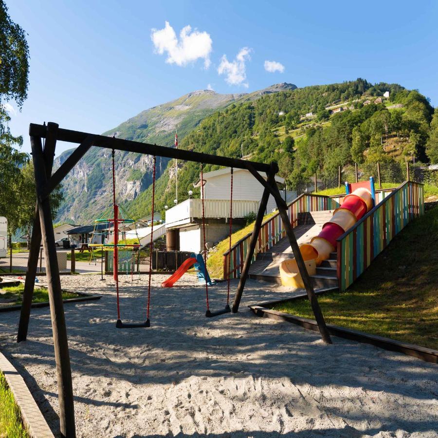Hotel Geirangerfjorden Feriesenter Exterior foto