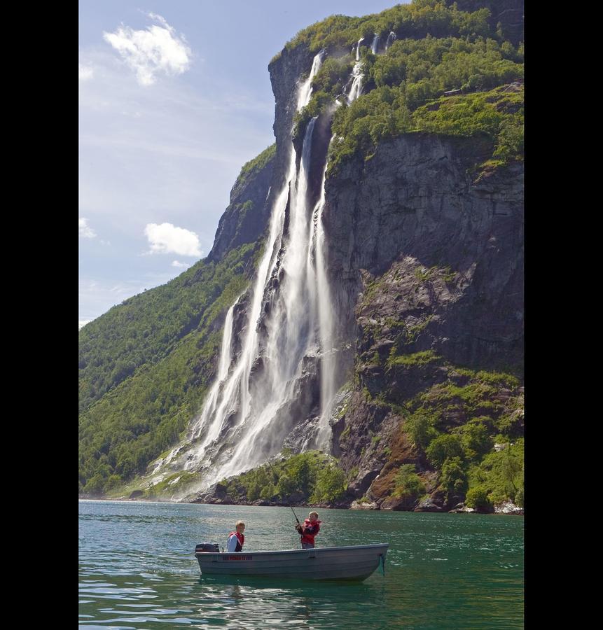 Hotel Geirangerfjorden Feriesenter Exterior foto